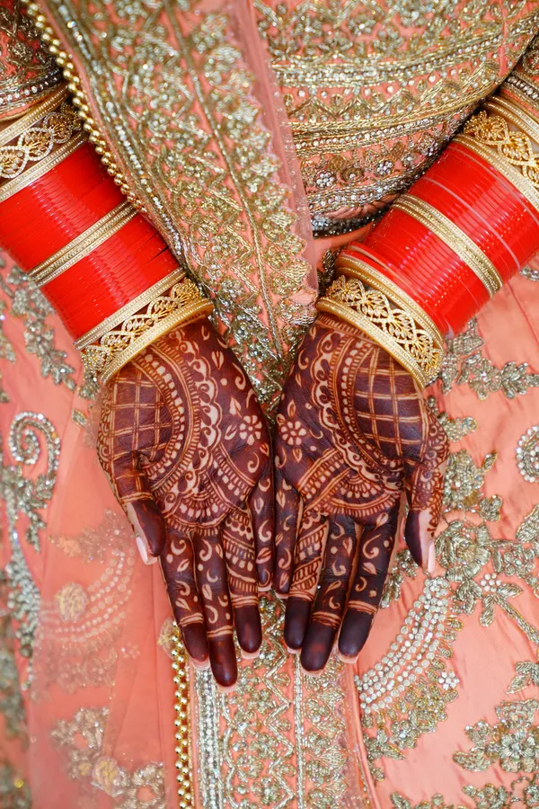 img of Everything You Need to Know About Bridal Sample Sales