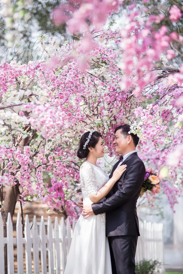 img of Ultimate Guide to Choosing a Cape Dress for Your Wedding