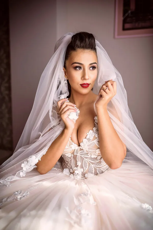 img of Danielle Frankel Wedding Dresses