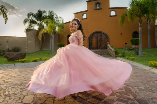 img of Unique Wedding Gown Ideas: Breaking Bridal Color Traditions